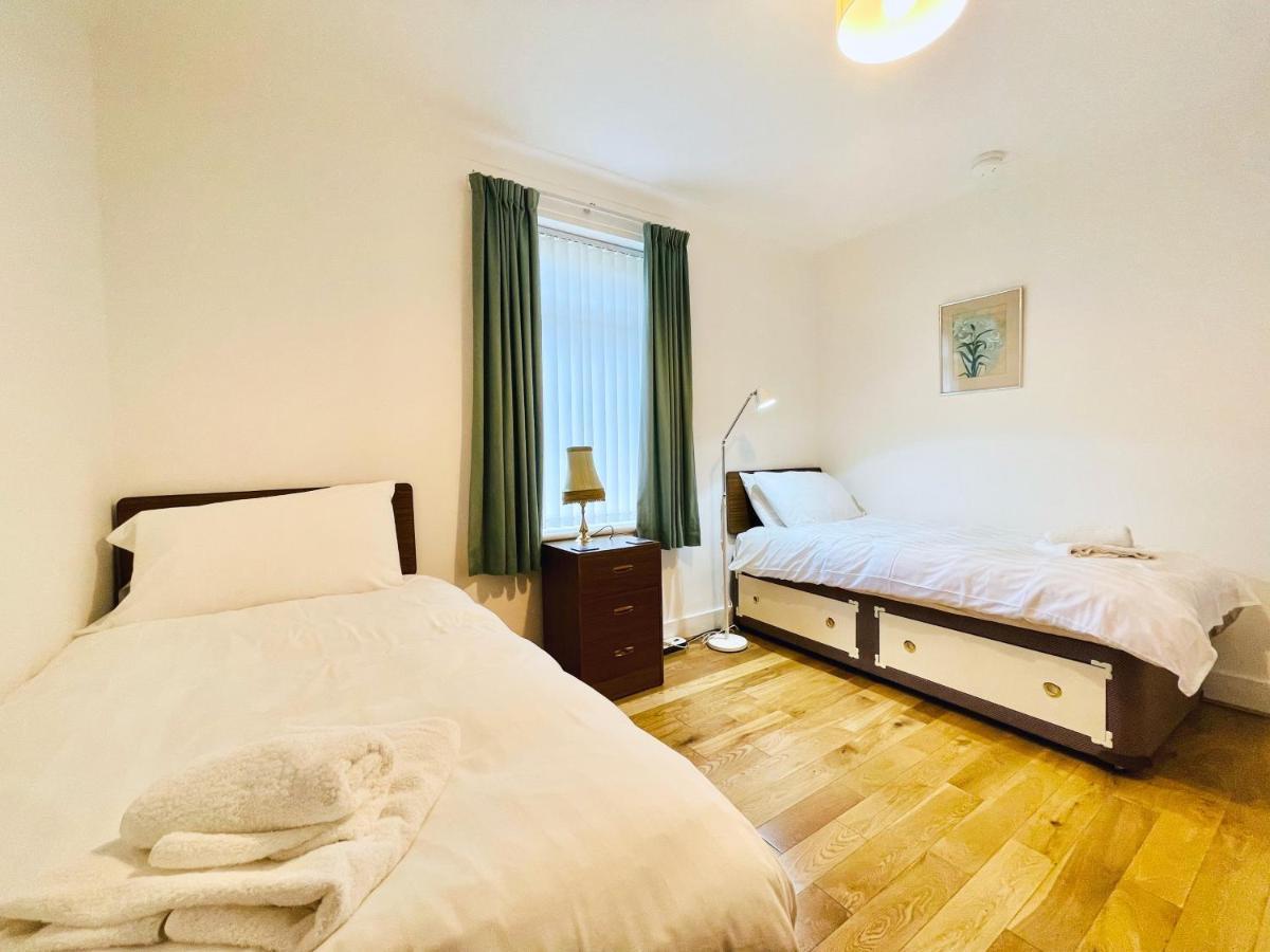 Millerston House Villa กลาสโกว์ ภายนอก รูปภาพ